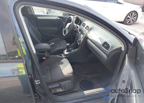 2013 Volkswagen Golf 2.5L 4-Door from USA, damaged, VIN WVWDB7AJ9DW102752